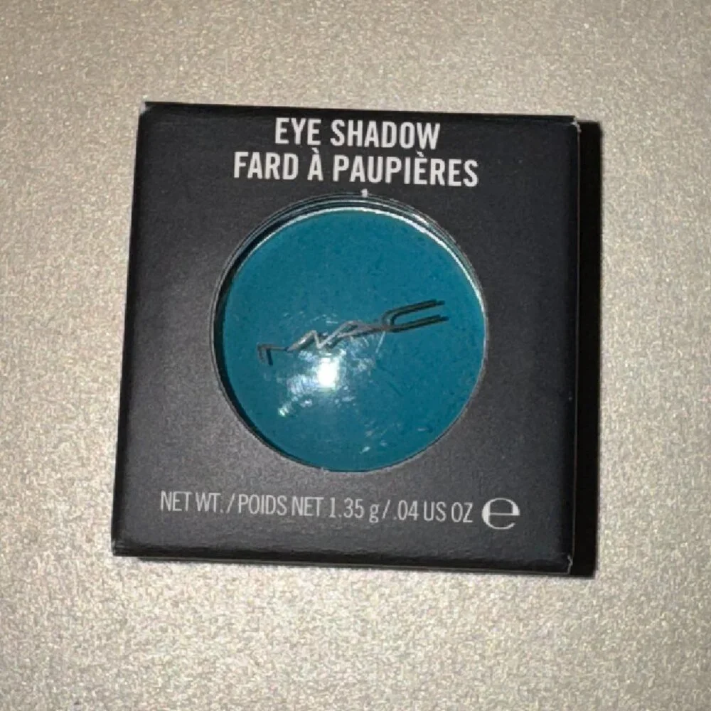 MAC Jewel Blue Eyeshadow